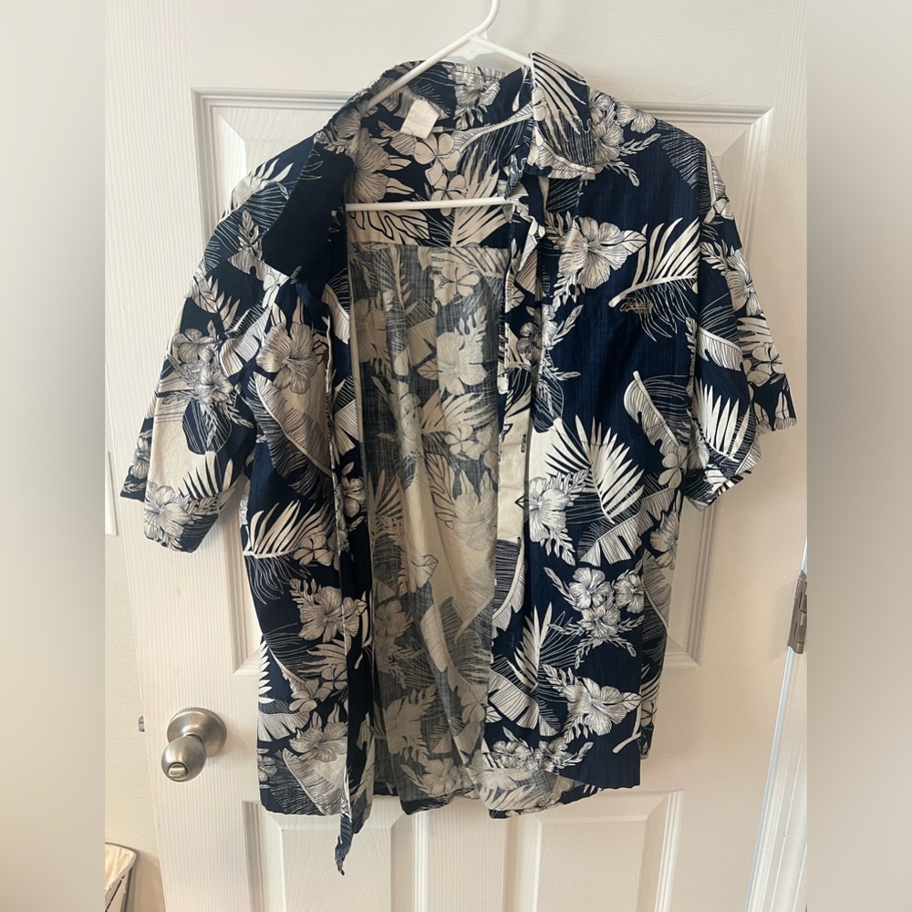 Men’s short sleeve button down - tropical pattern